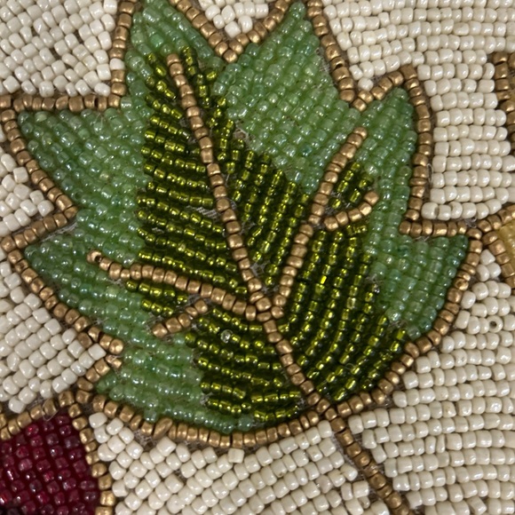 2pc NICOLE MILLER Beaded Fall Leaves 15in Round Placemat Charger Multicolor NEW - Picture 4 of 8